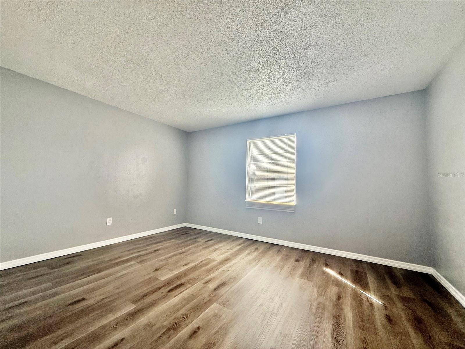 Image 6 of 11 For 5325 Curry Ford Road 20