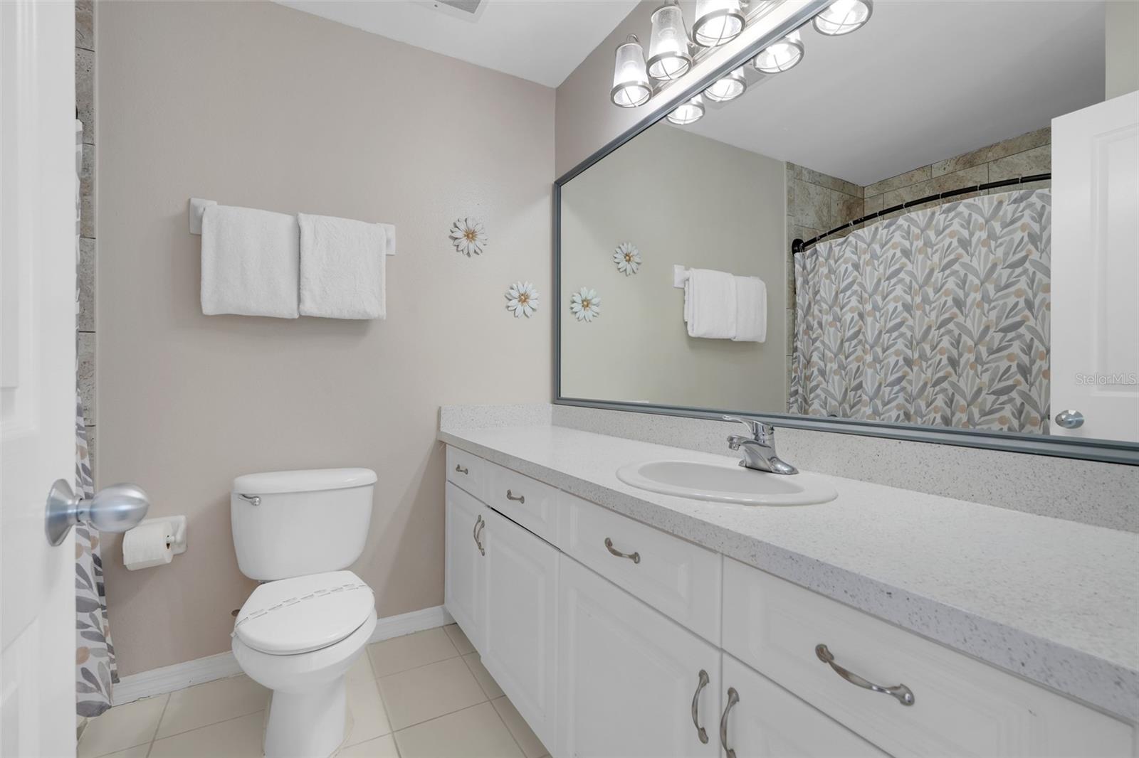 Image 20 of 40 For 8807 Crayson Court