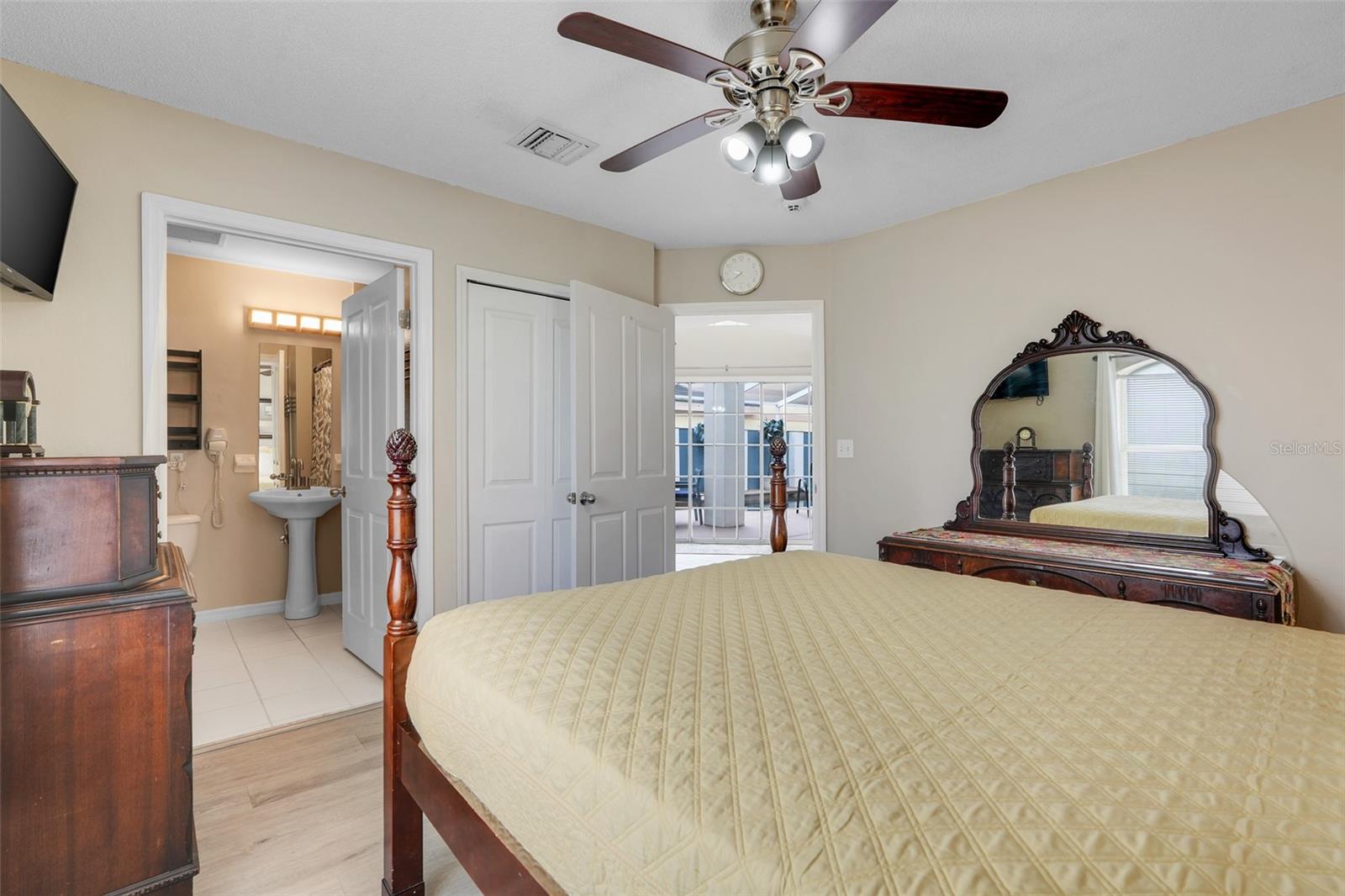 Image 23 of 40 For 8807 Crayson Court