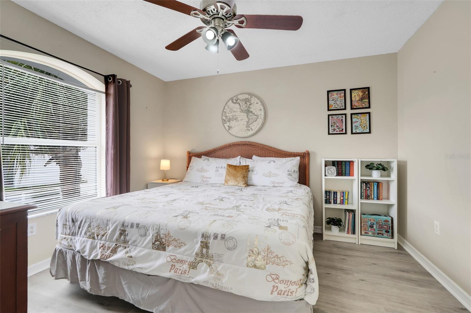 Image 36 of 40 For 8807 Crayson Court