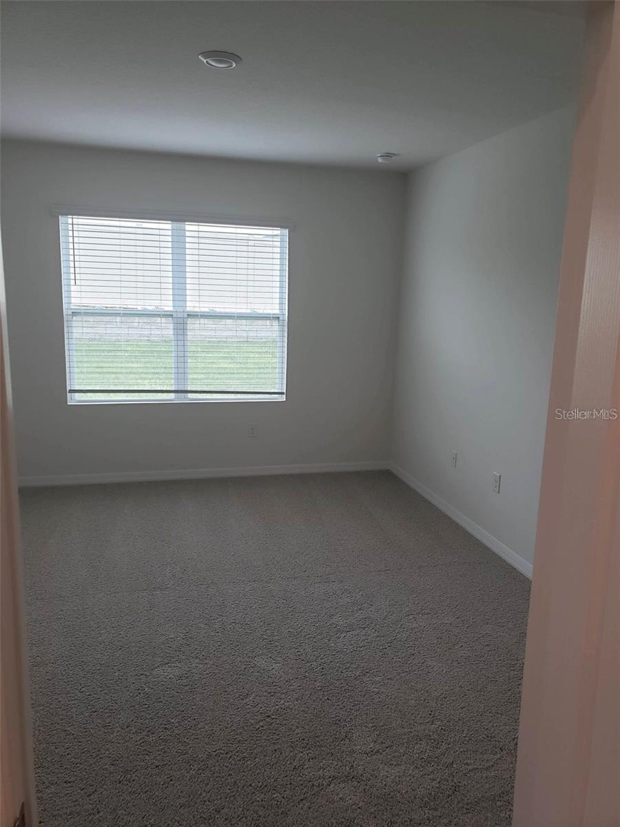 Image 2 of 9 For 237 Meadowbrook Boulevard 237