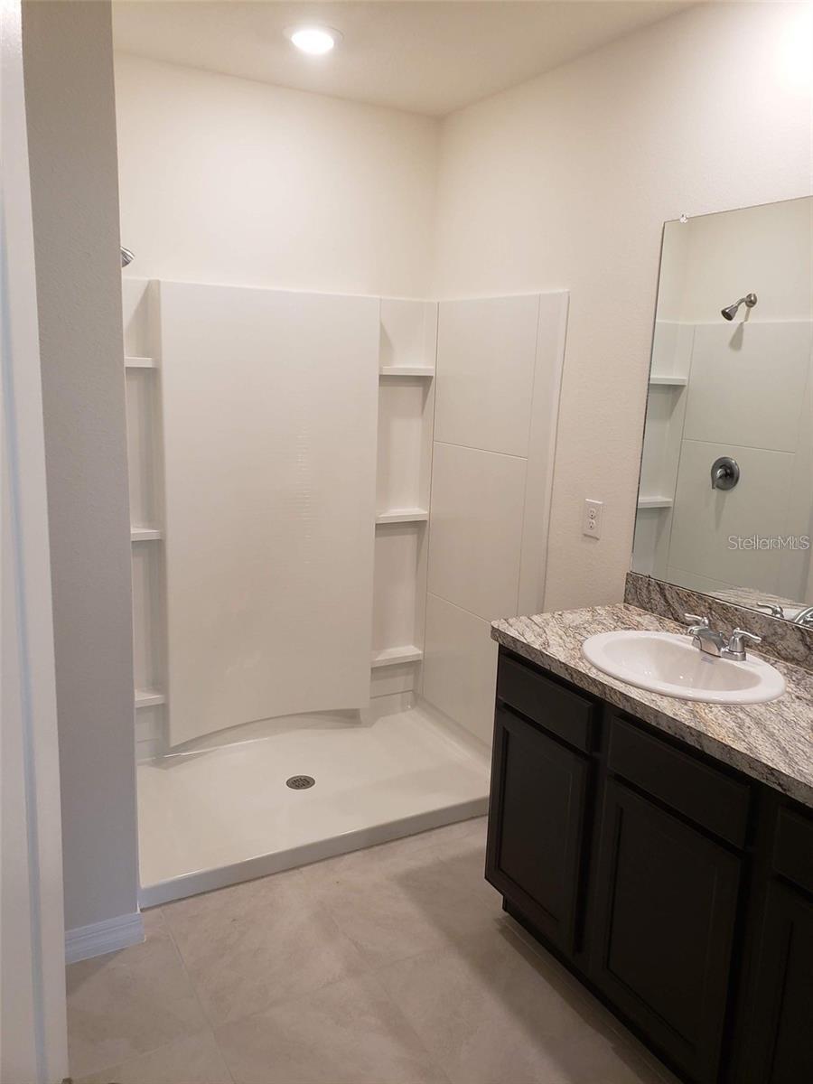 Image 7 of 9 For 237 Meadowbrook Boulevard 237