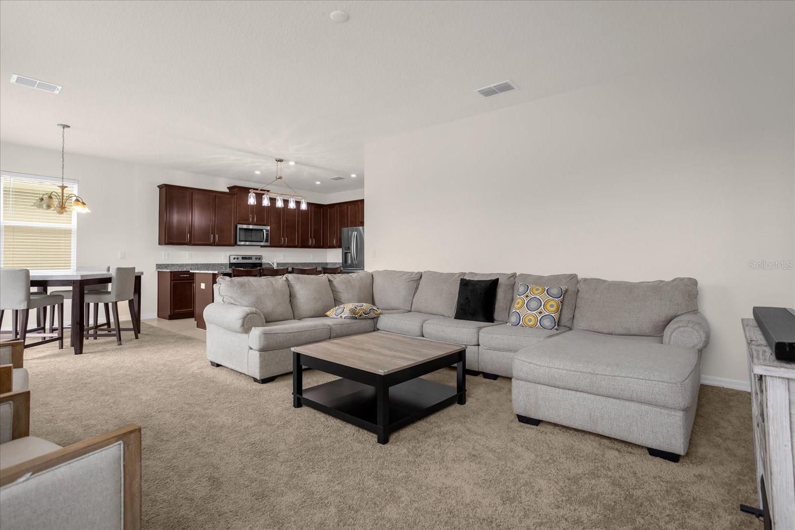 Image 13 of 40 For 2498 Empress Drive