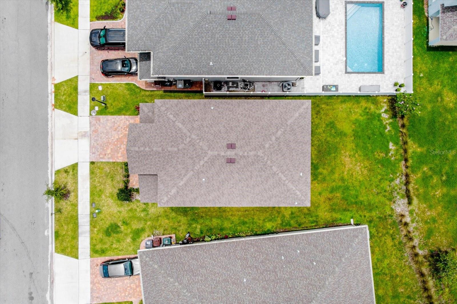 Image 4 of 40 For 2498 Empress Drive