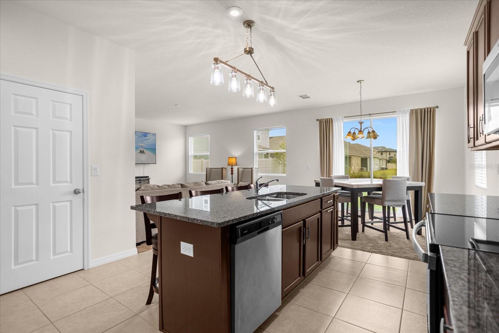 Image 9 of 40 For 2498 Empress Drive