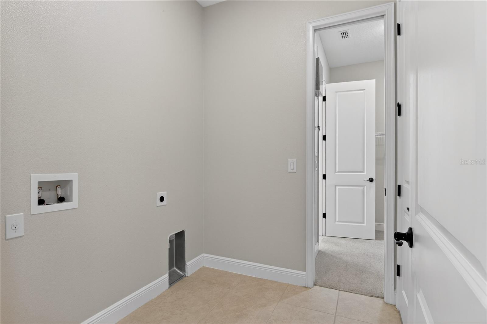 Image 21 of 52 For 13357 Beebe Aly