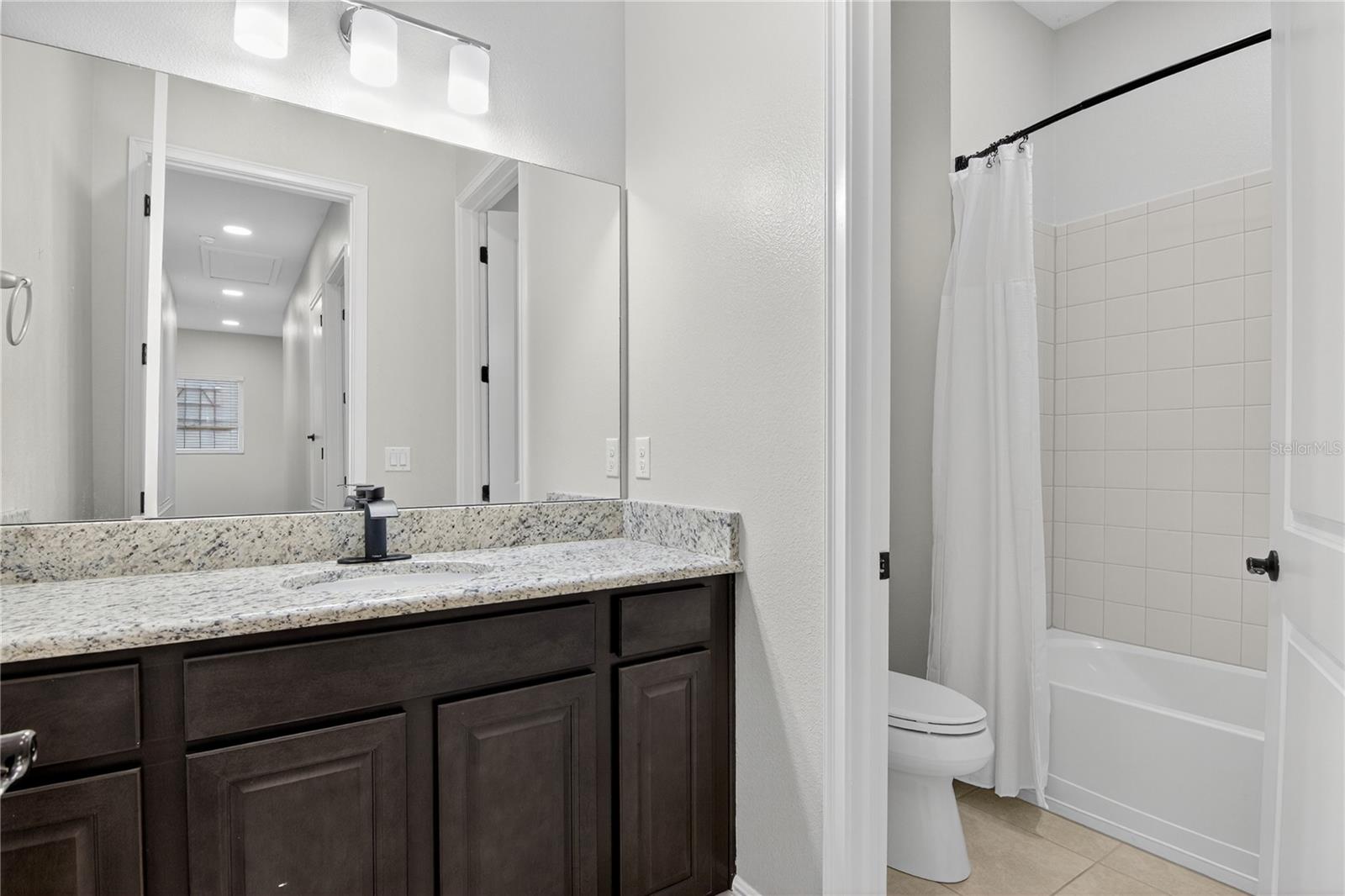 Image 22 of 52 For 13357 Beebe Aly