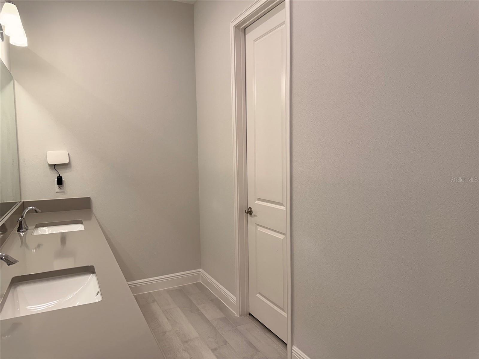 Image 19 of 28 For 6670 Bridgman Street