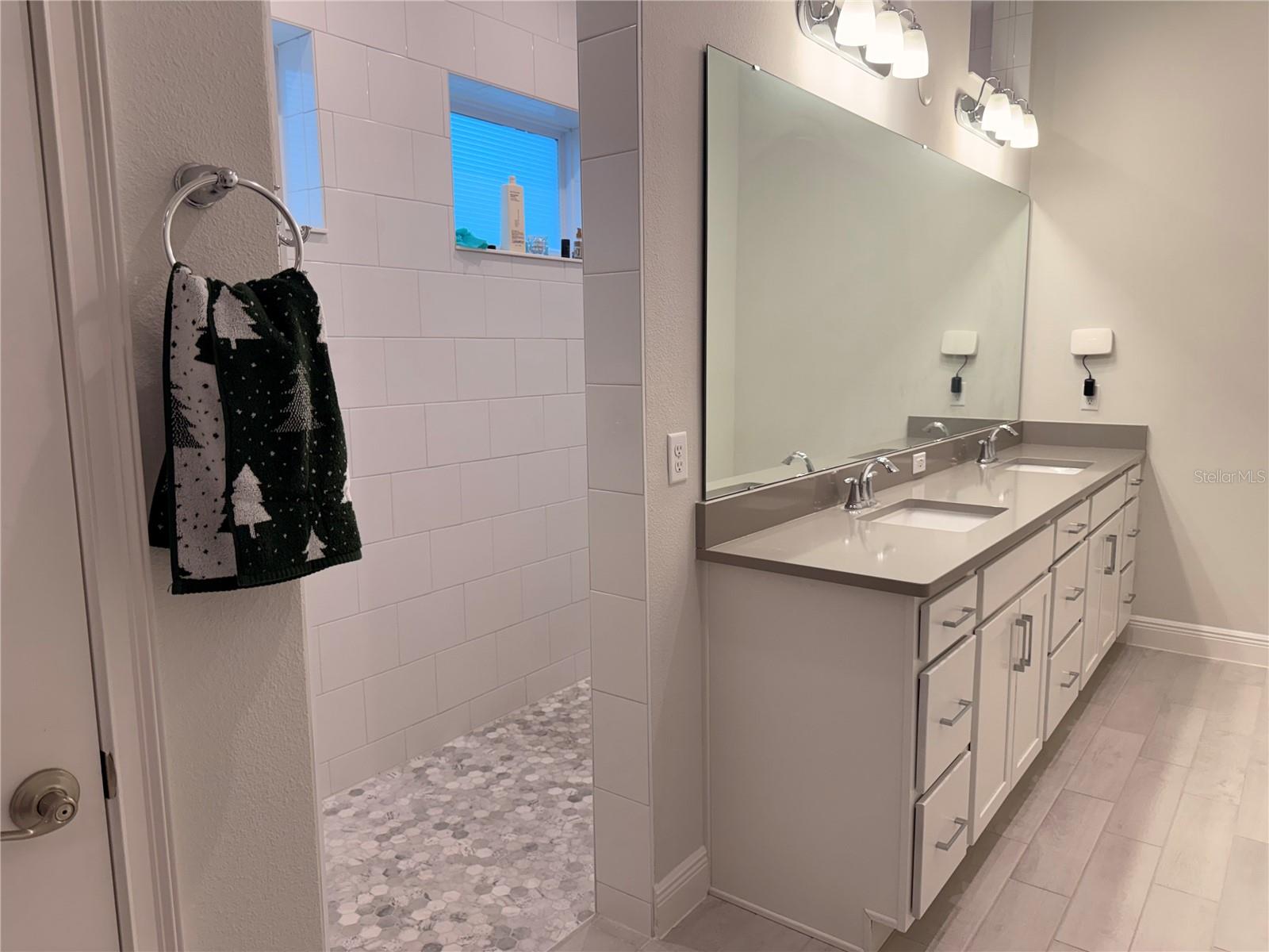 Image 20 of 28 For 6670 Bridgman Street