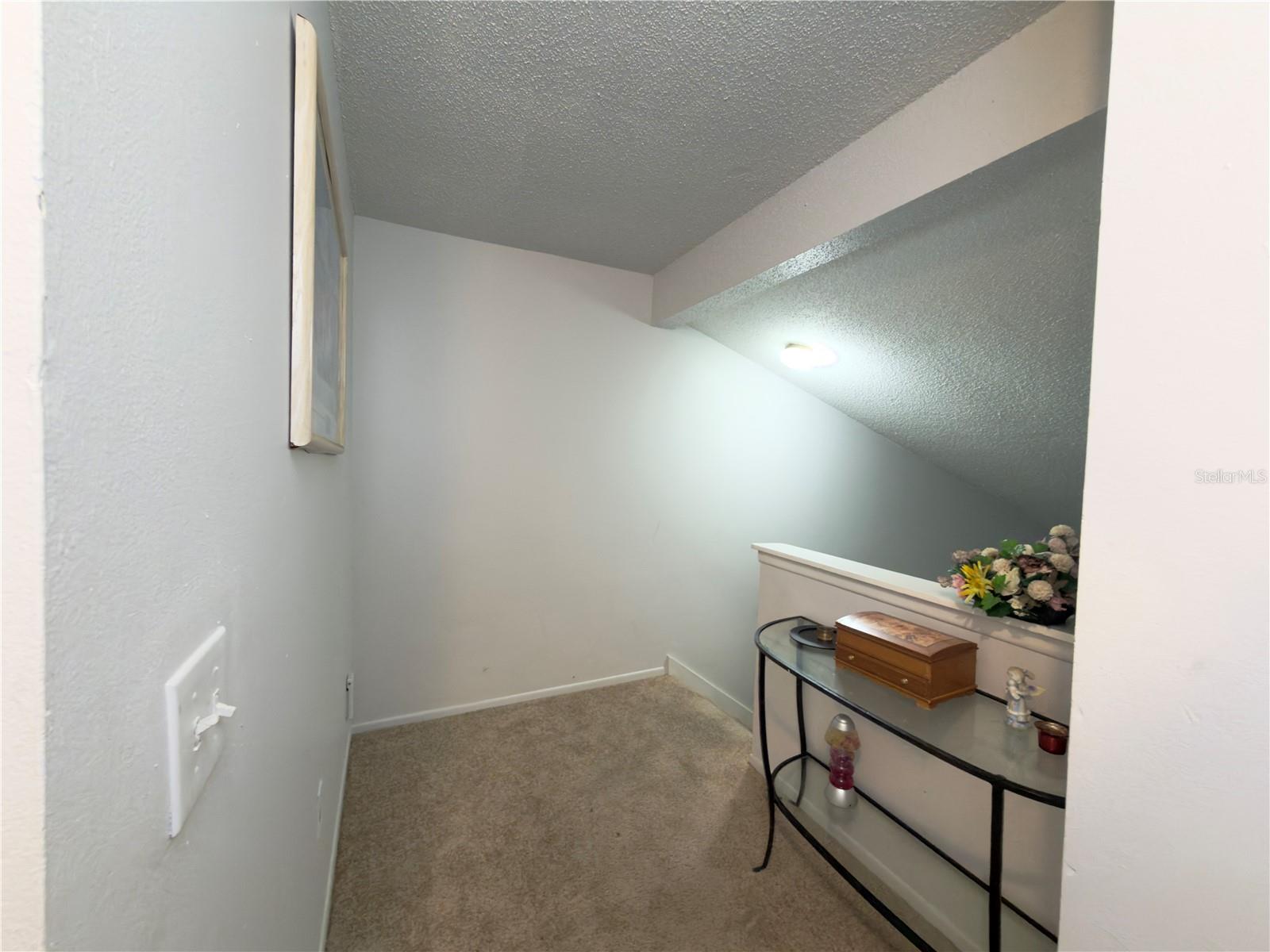 Image 13 of 21 For 1009 Westside Drive