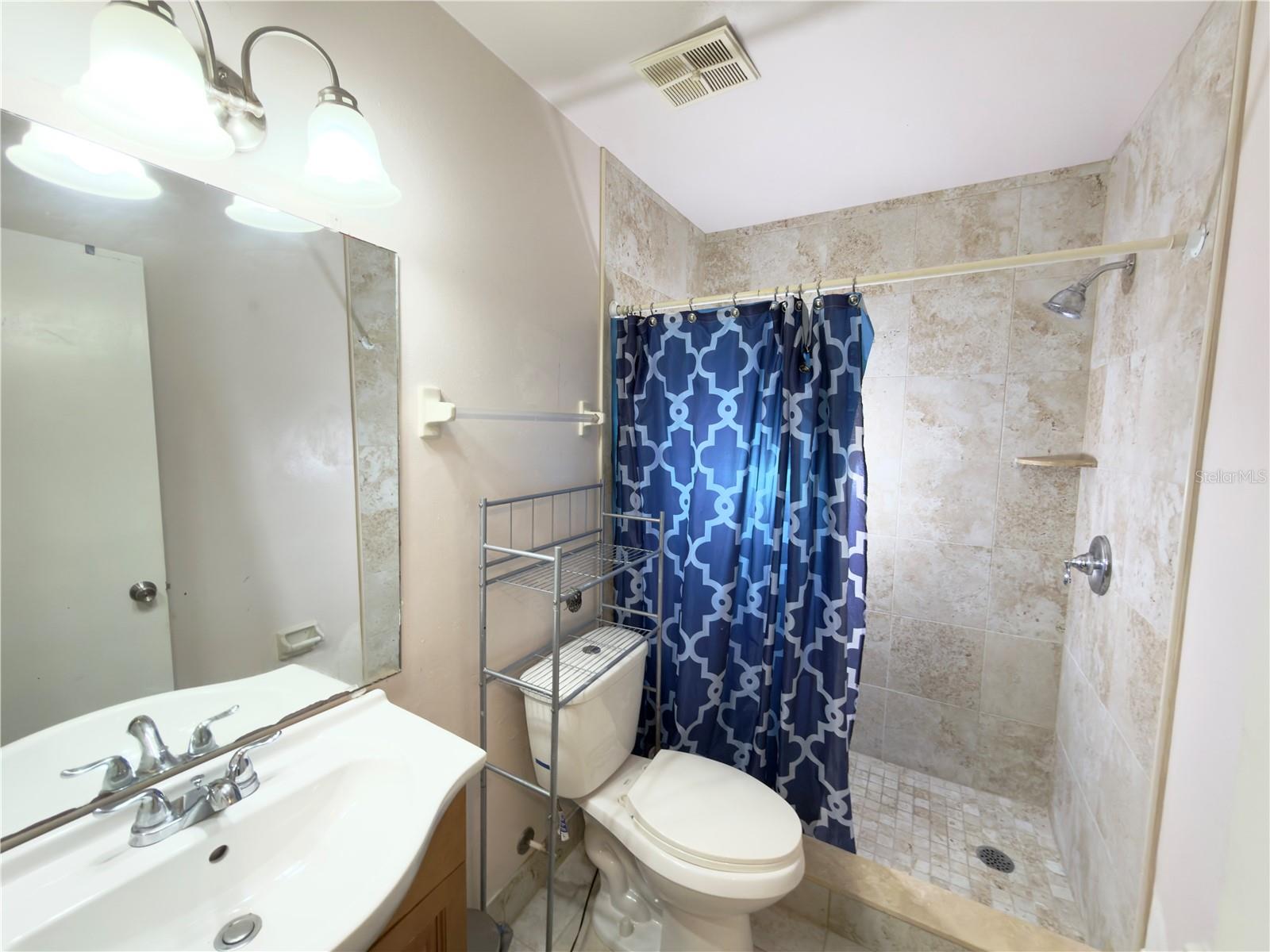 Image 16 of 21 For 1009 Westside Drive