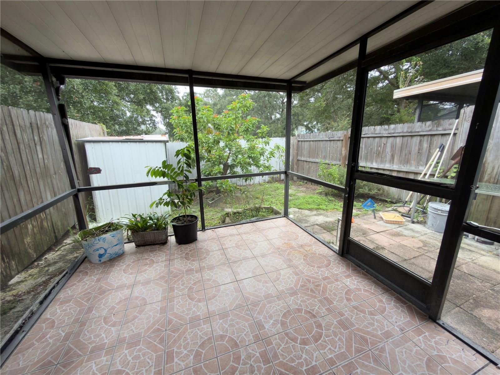 Image 19 of 21 For 1009 Westside Drive