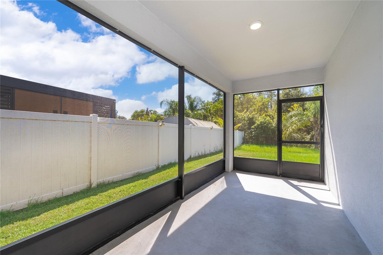 Image 21 of 30 For 4264 Desert Rose Avenue