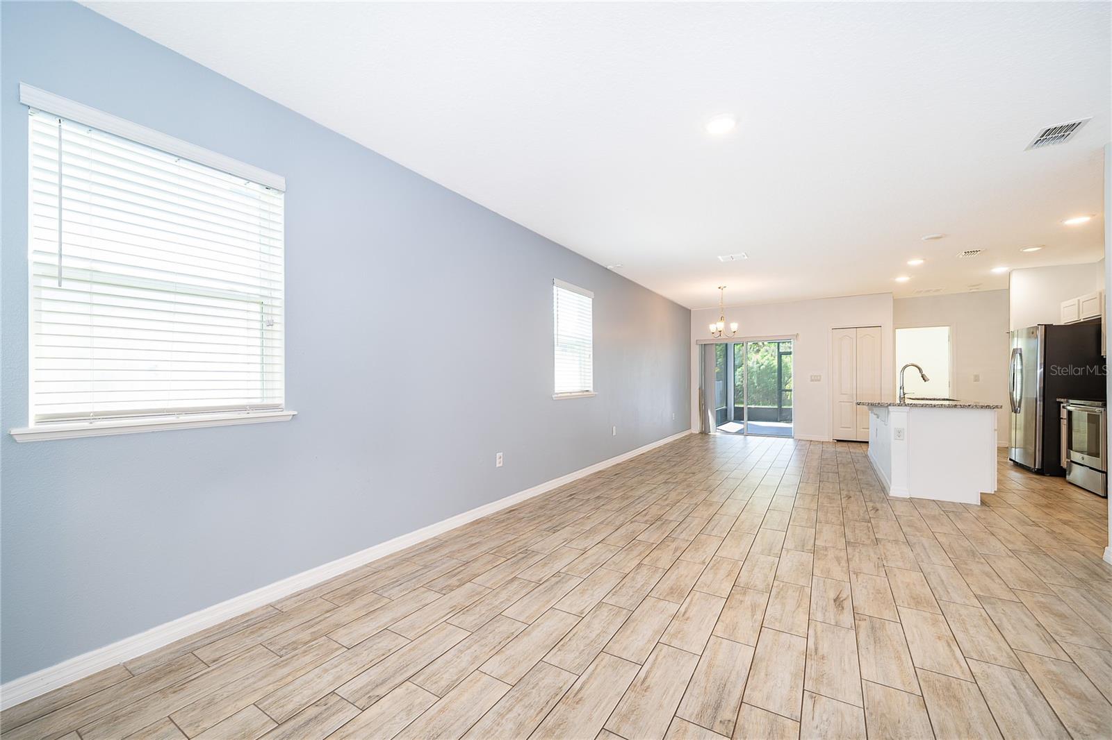 Image 6 of 30 For 4264 Desert Rose Avenue