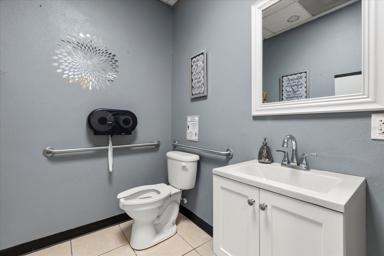 Image 21 of 47 For 1046 Plaza Drive D & E & F