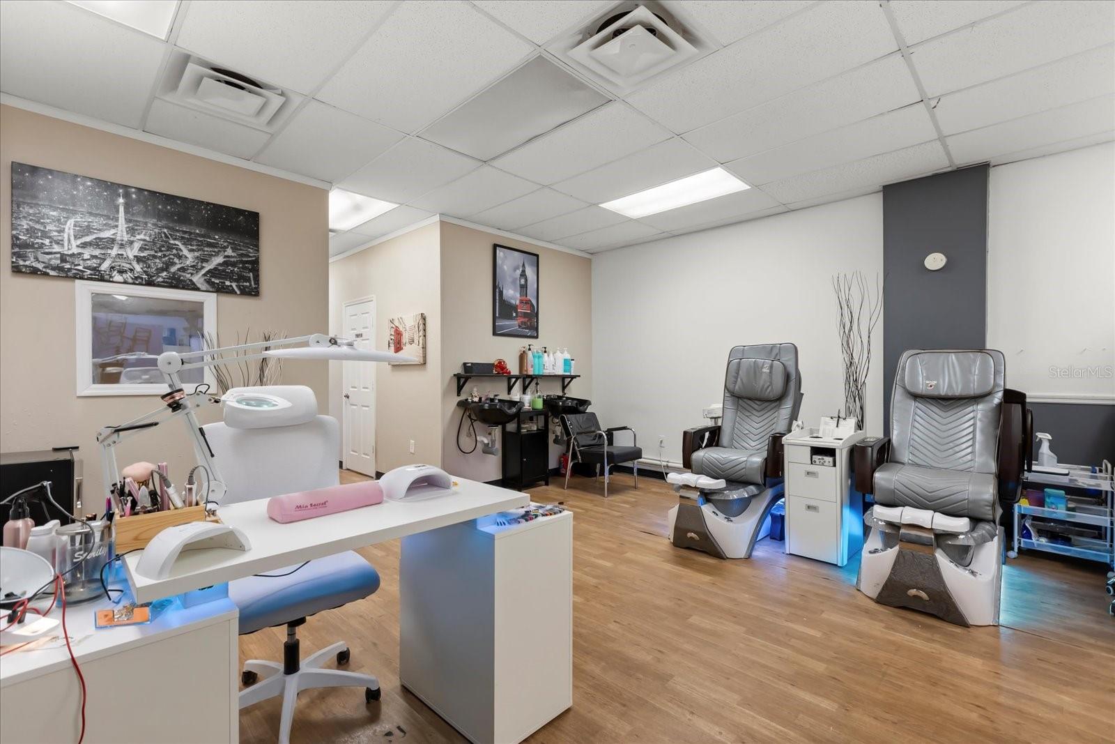 Image 25 of 47 For 1046 Plaza Drive D & E & F