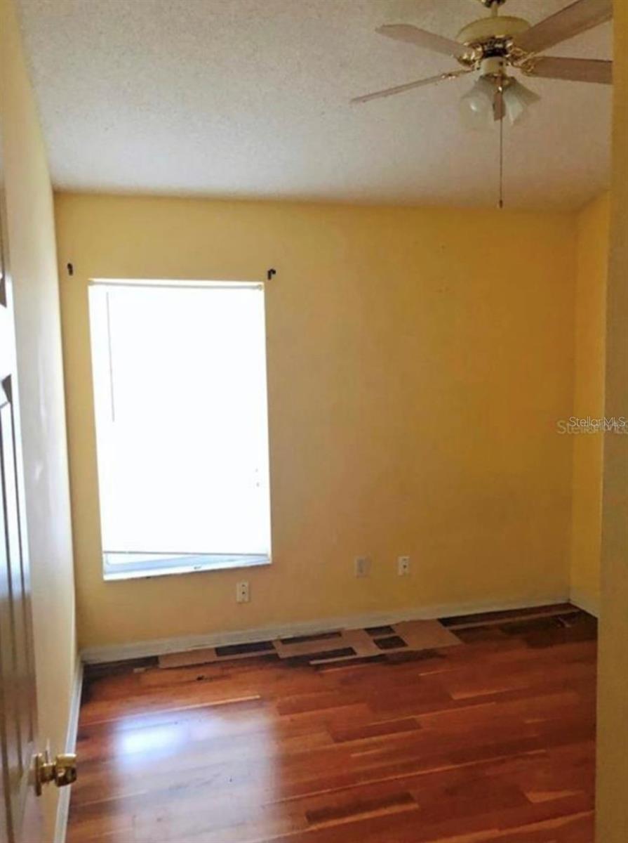 Image 14 of 23 For 2371 The Oack