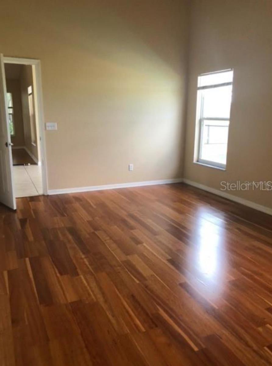 Image 16 of 23 For 2371 The Oack