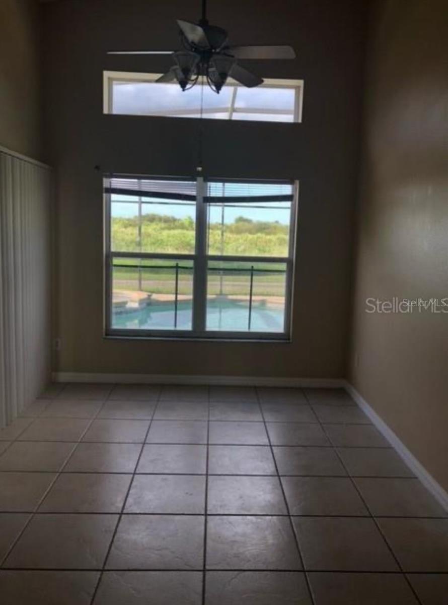 Image 6 of 23 For 2371 The Oack