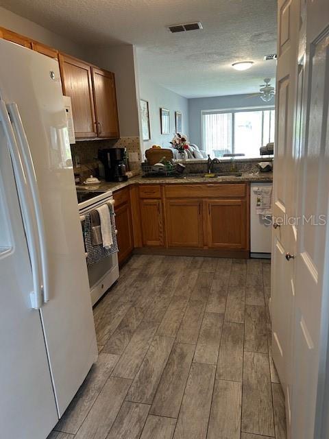 Image 11 of 44 For 2684 Emerald Lake Court 2684