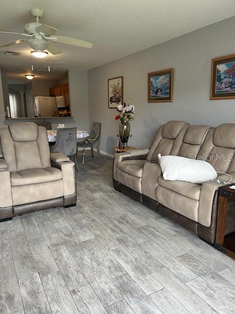 Image 4 of 44 For 2684 Emerald Lake Court 2684