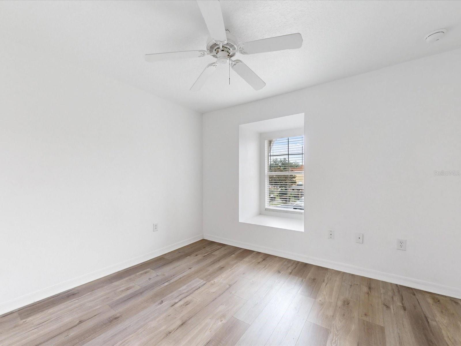 Image 13 of 29 For 7627 Long Island Drive