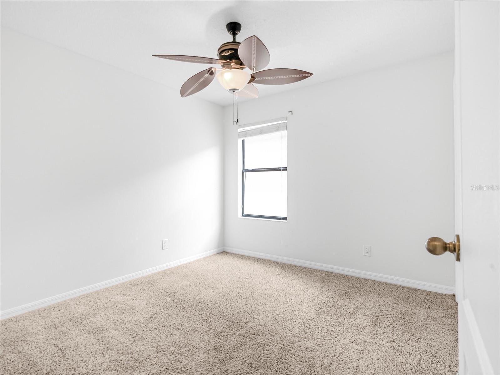 Image 13 of 25 For 1812 Leather Fern Drive