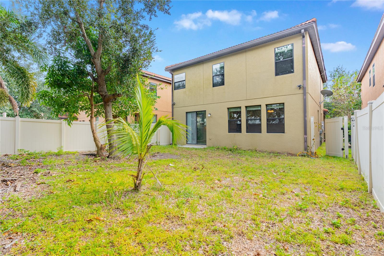 Image 24 of 25 For 1812 Leather Fern Drive