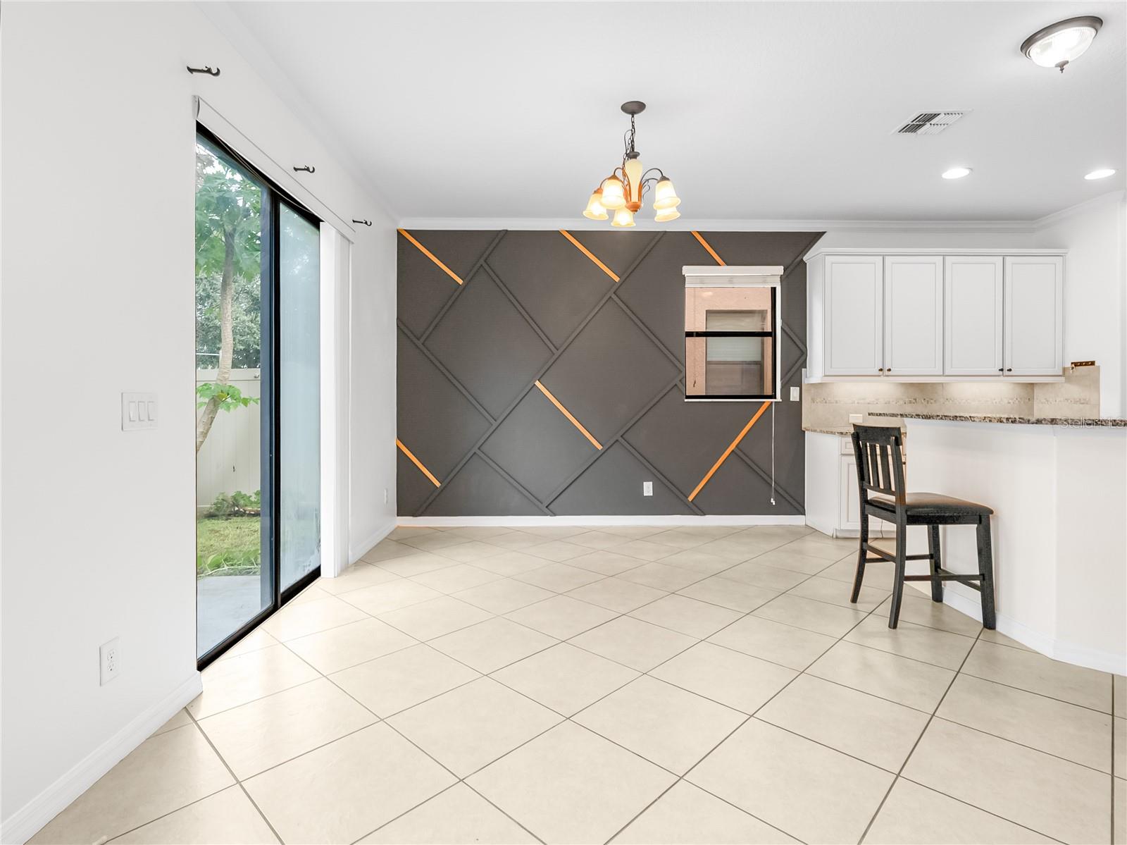 Image 5 of 25 For 1812 Leather Fern Drive