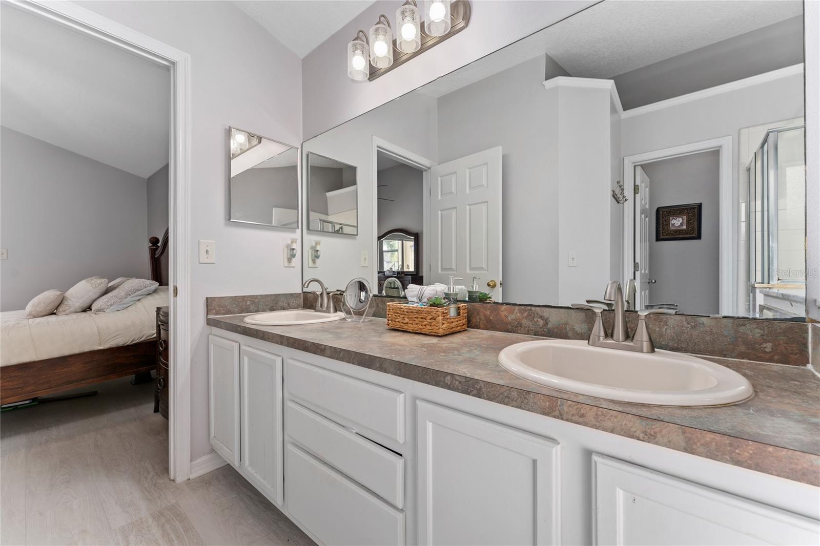 Image 17 of 34 For 3308 Chickamauga Creek Court