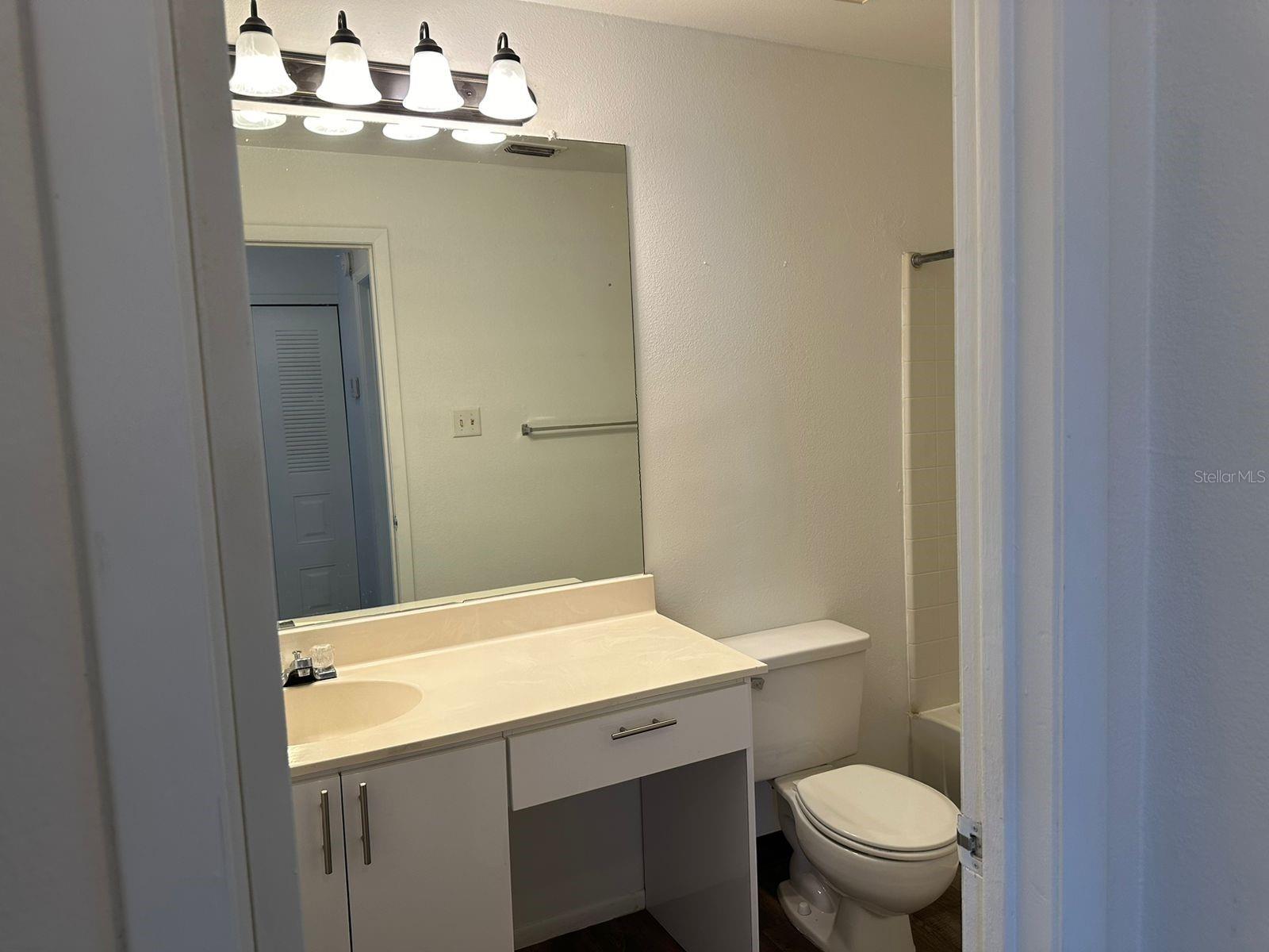 Image 10 of 29 For 3816 Breakwater Way 203