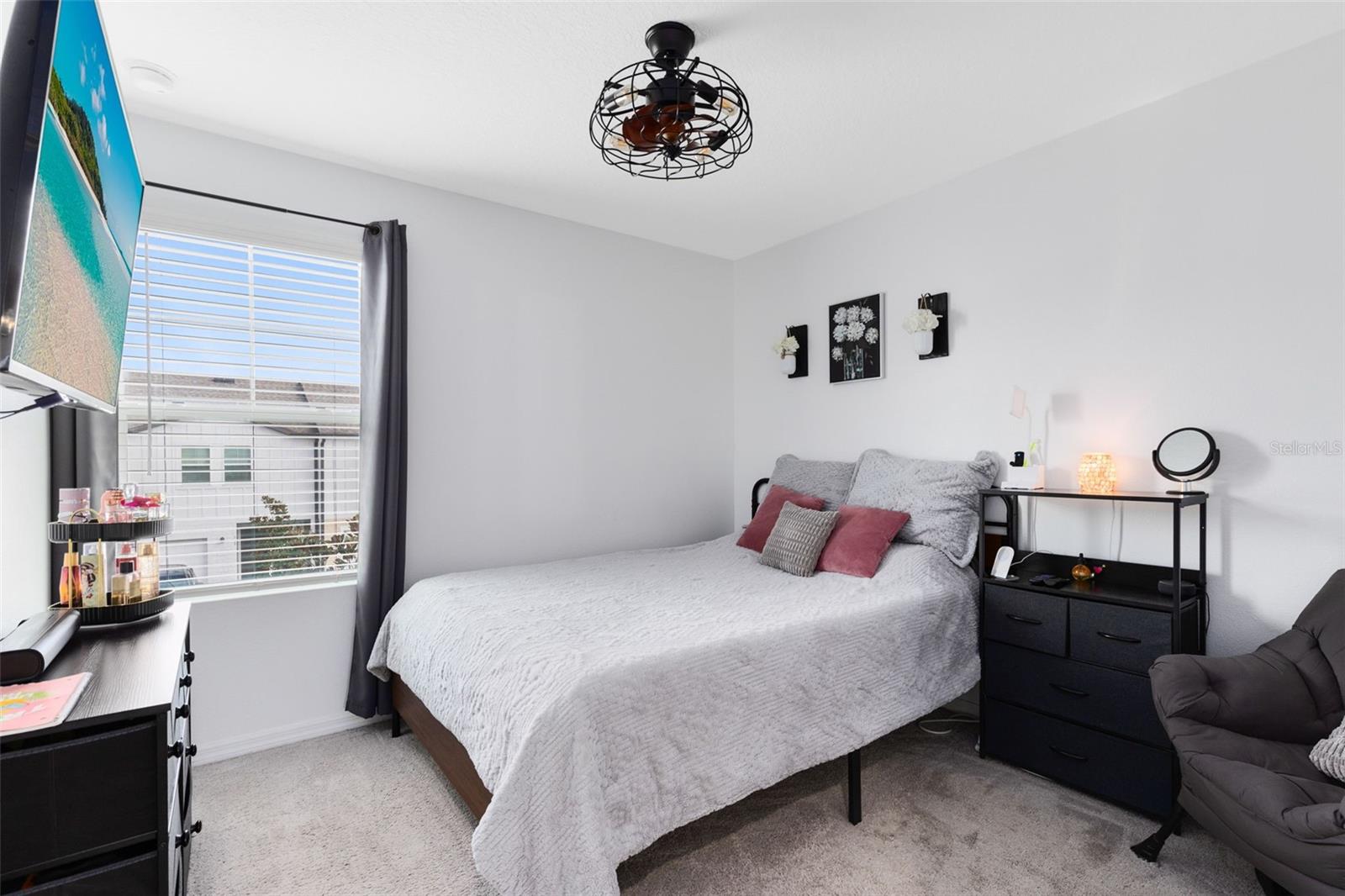 Image 13 of 30 For 528 Madison Drive