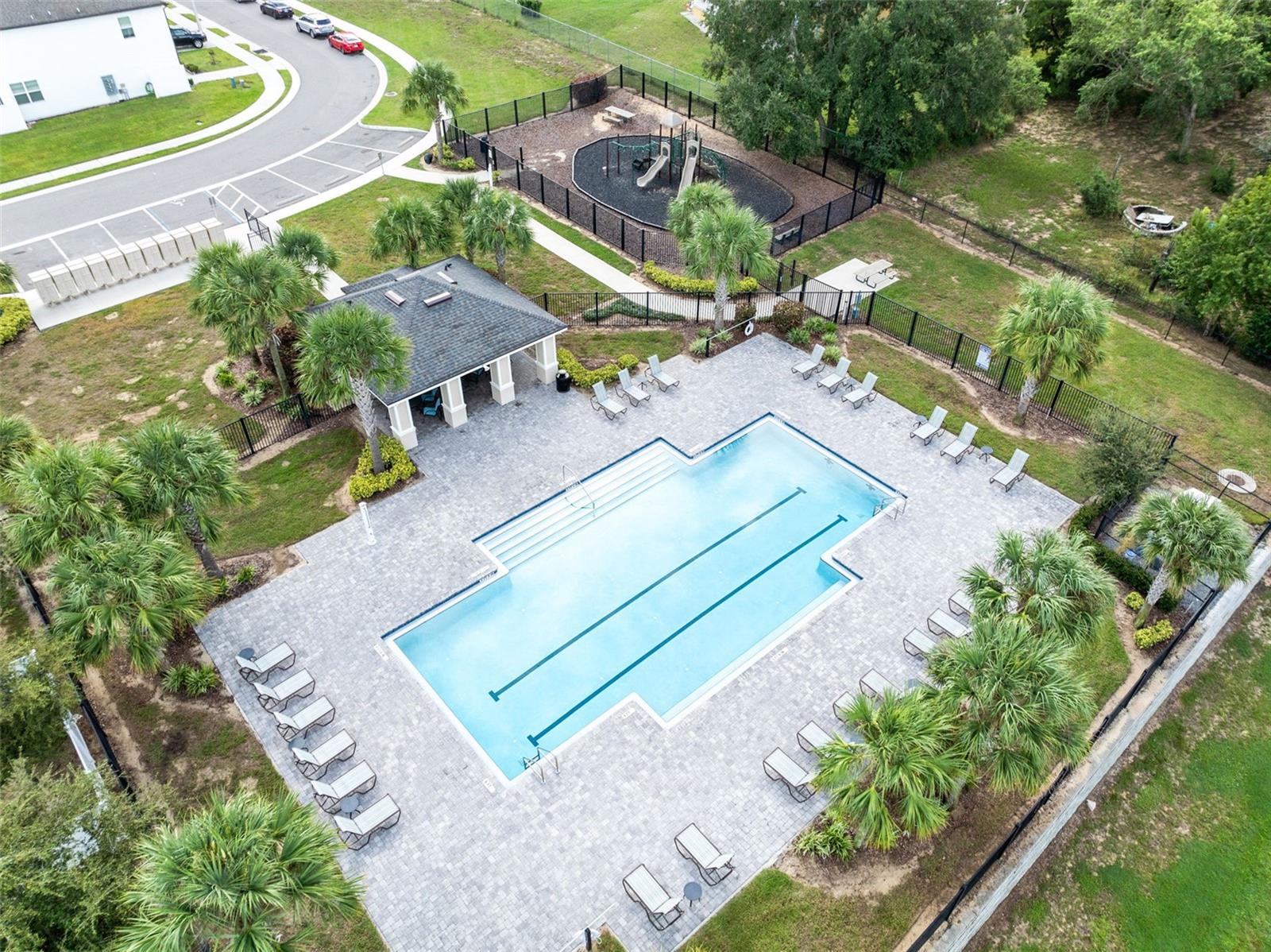 Image 29 of 30 For 528 Madison Drive