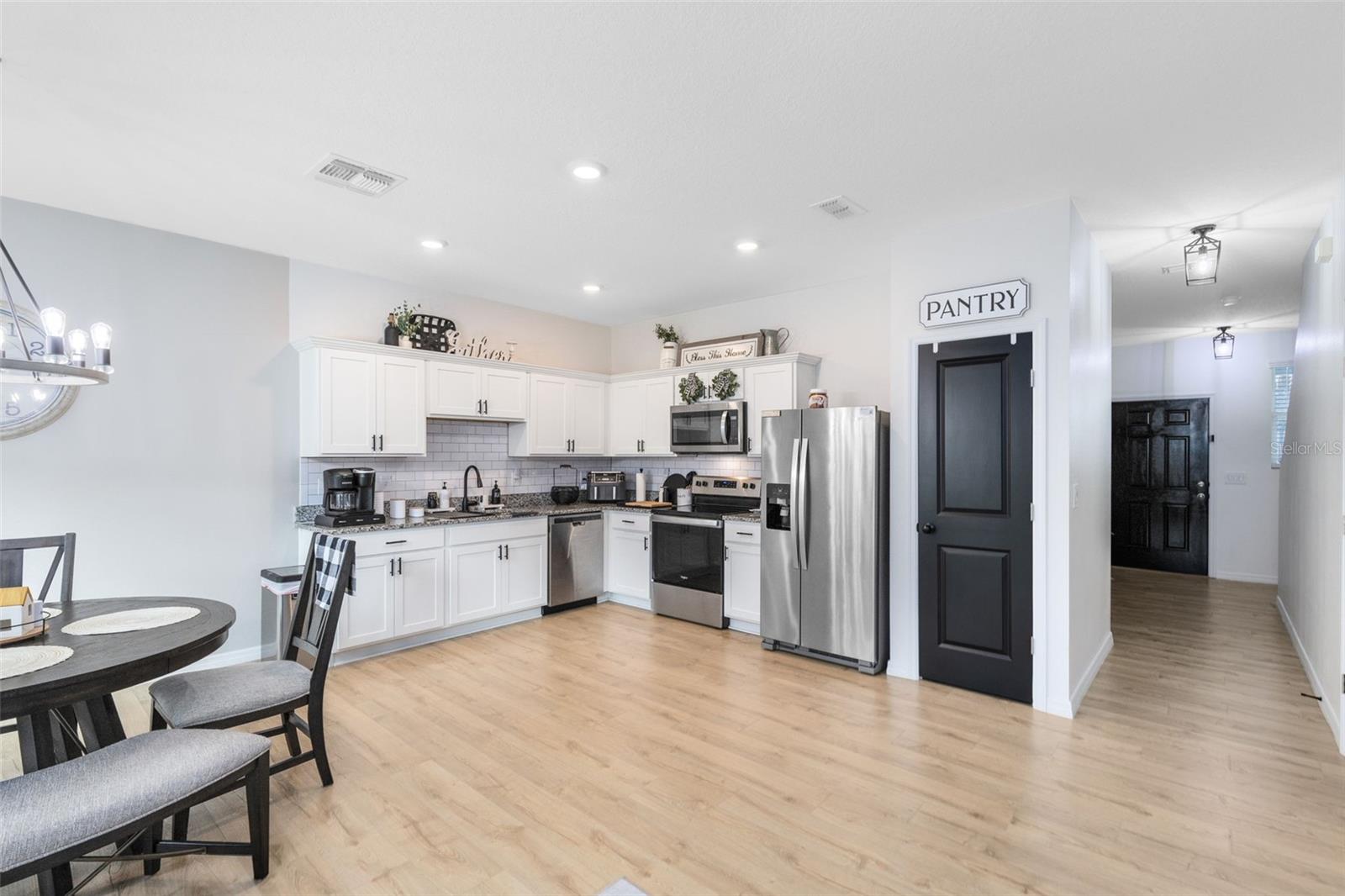 Image 7 of 30 For 528 Madison Drive