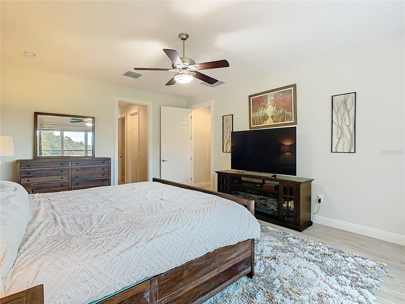 Image 30 of 75 For 502 Treviso Drive