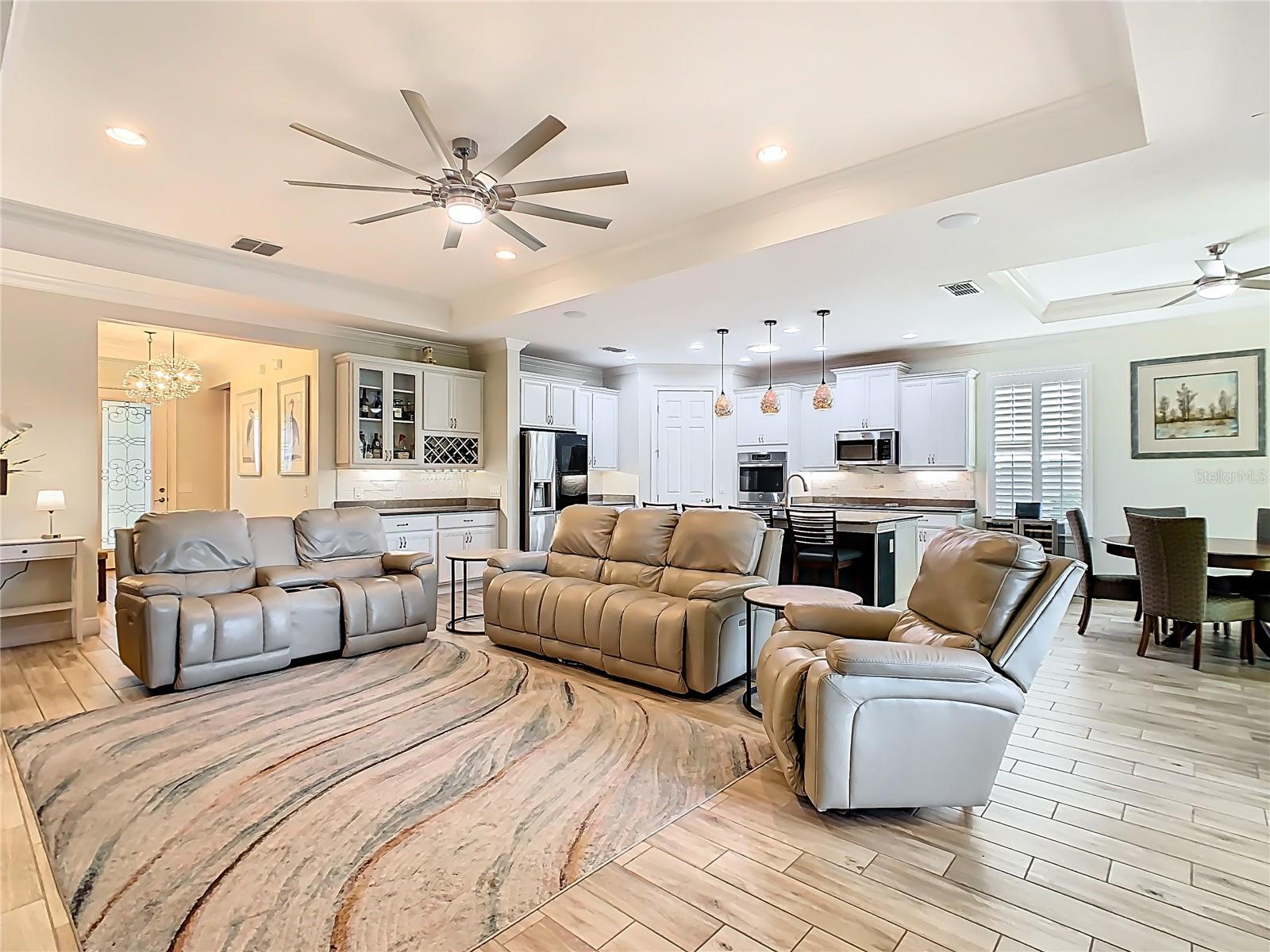 Image 8 of 75 For 502 Treviso Drive