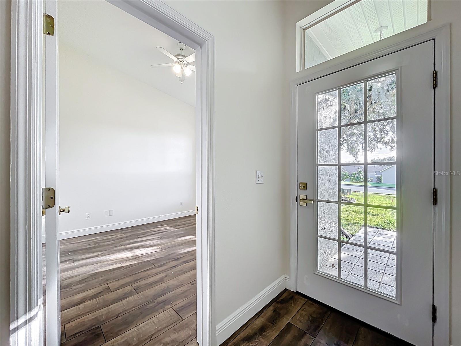 Image 23 of 50 For 654 Harbor Villa Court