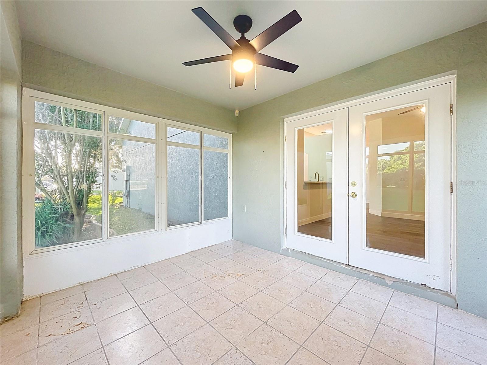 Image 3 of 50 For 654 Harbor Villa Court