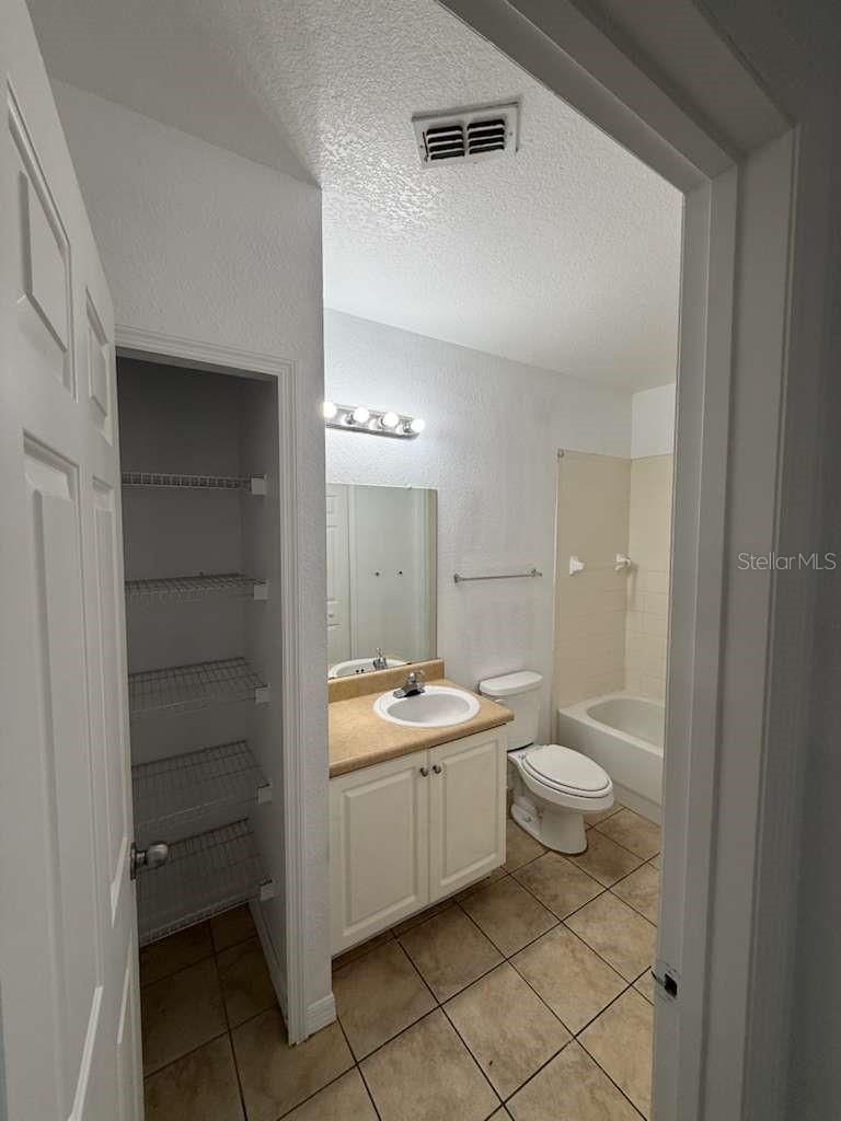 Image 15 of 26 For 5550 Michigan Street 1312