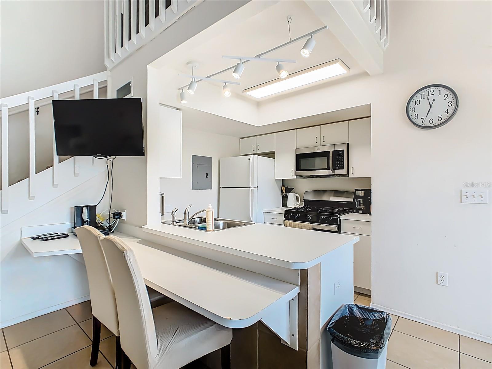 Image 13 of 40 For 3150 Tamarind Circle