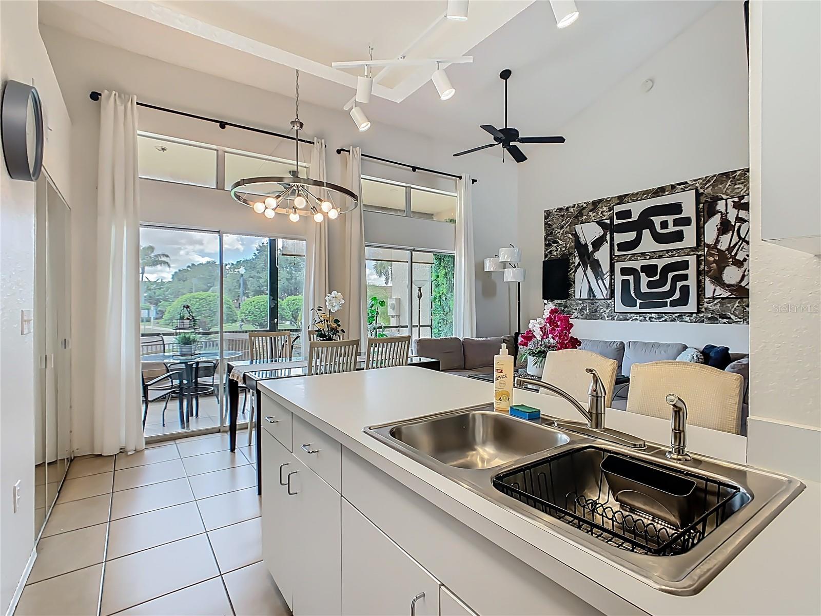 Image 17 of 40 For 3150 Tamarind Circle