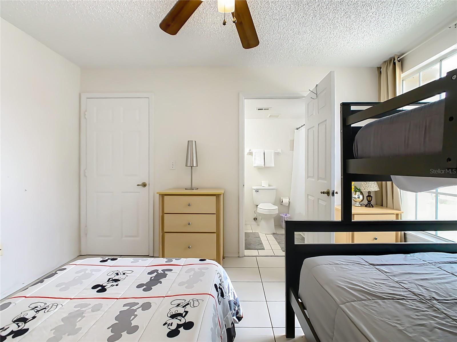 Image 25 of 40 For 3150 Tamarind Circle