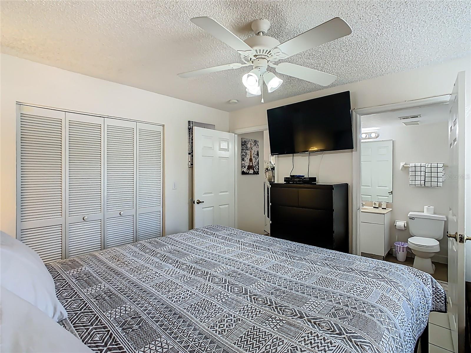 Image 30 of 40 For 3150 Tamarind Circle