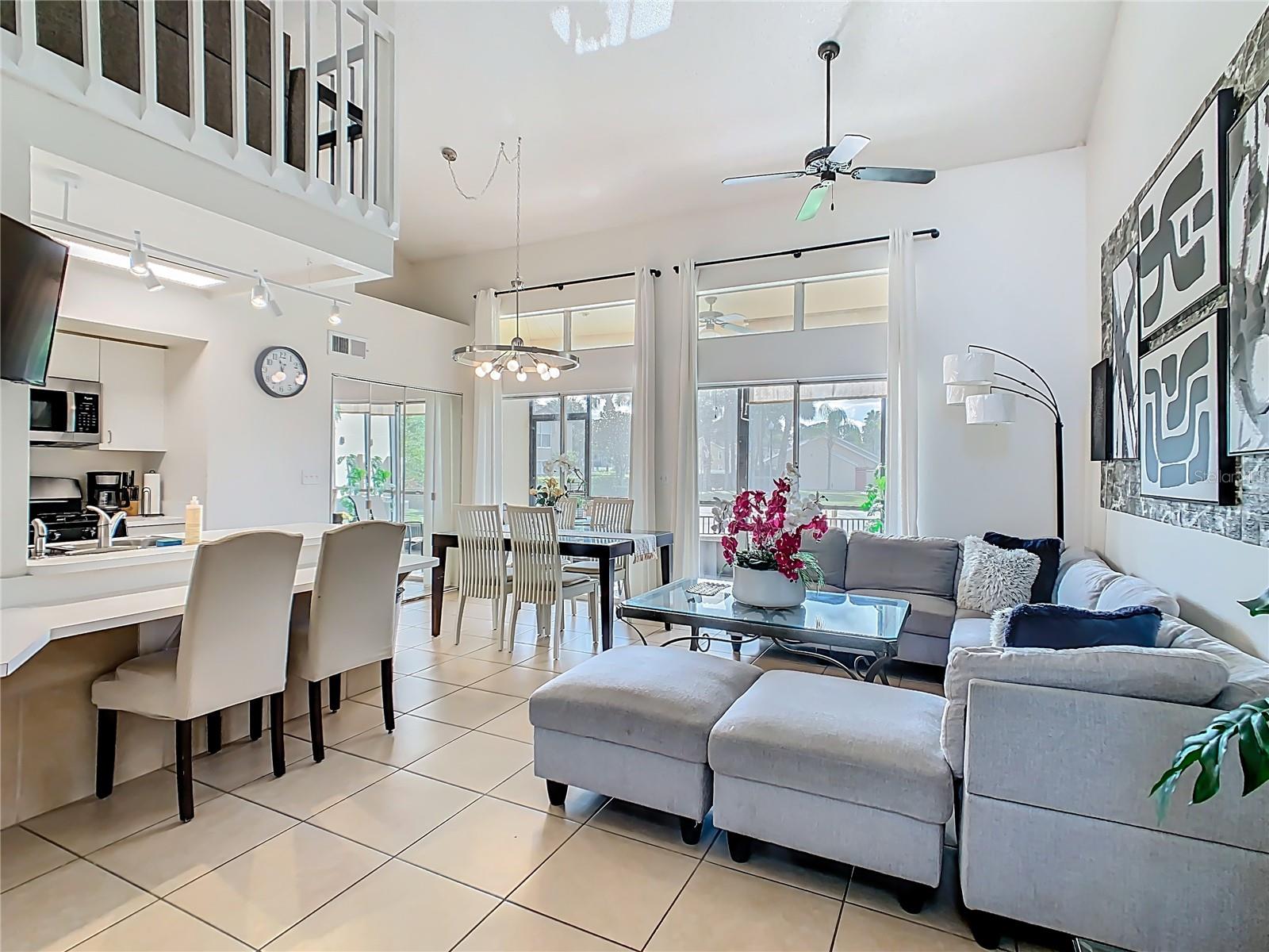 Image 5 of 40 For 3150 Tamarind Circle