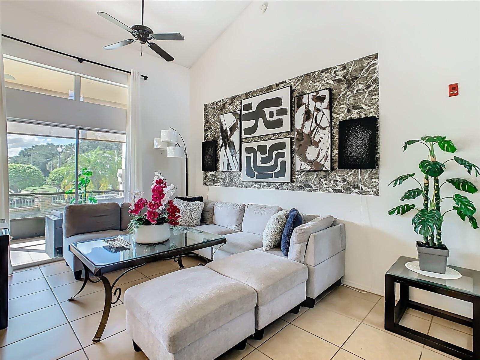 Image 6 of 40 For 3150 Tamarind Circle