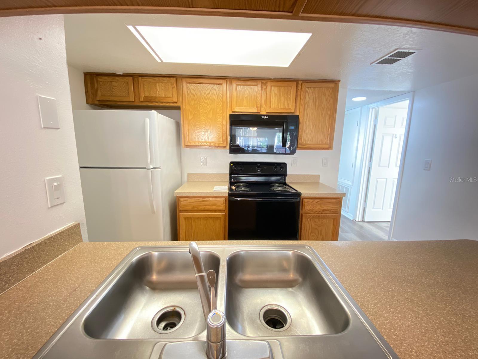 Image 11 of 32 For 2751 Poinciana Boulevard 27