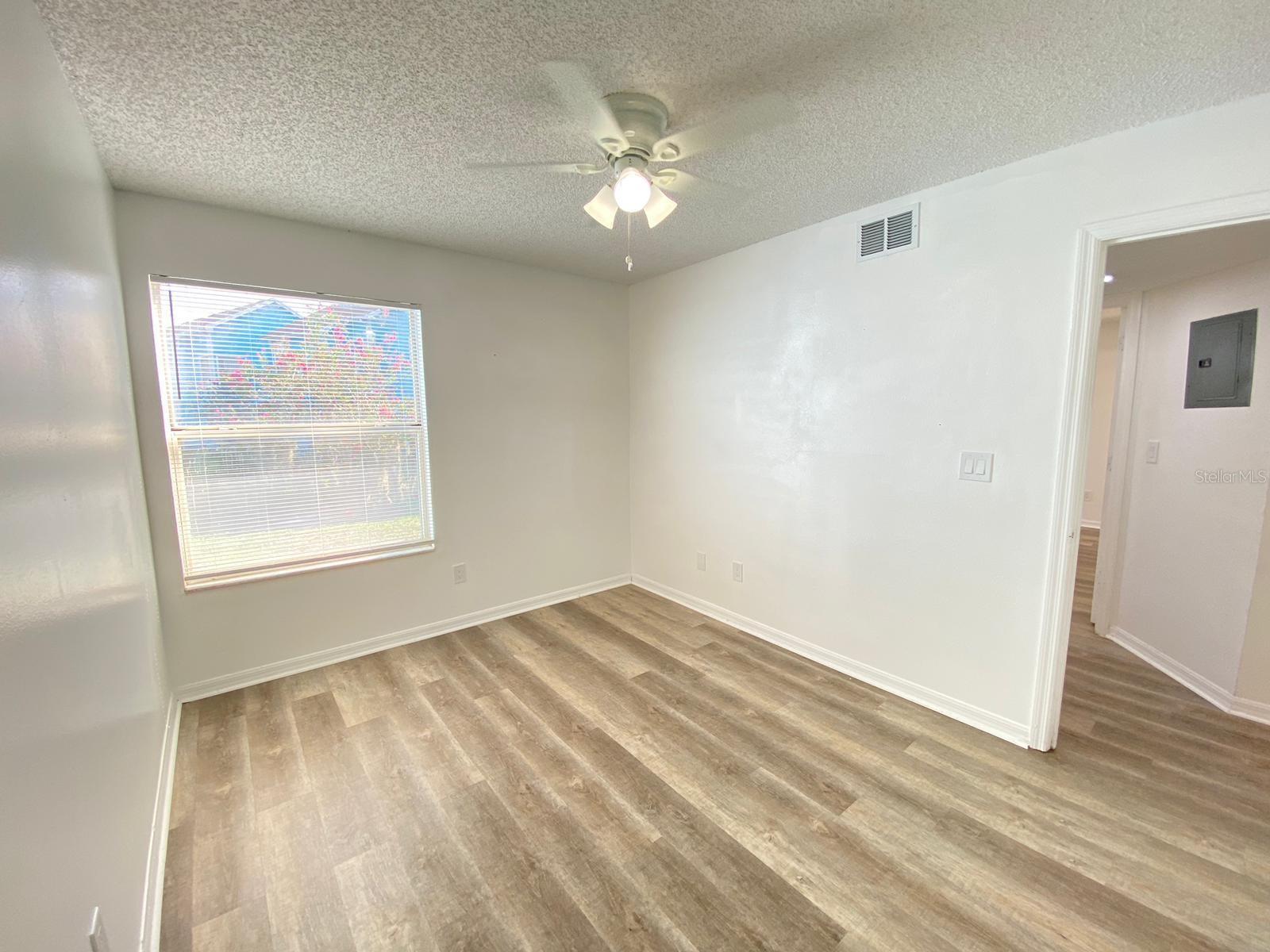 Image 20 of 32 For 2751 Poinciana Boulevard 27