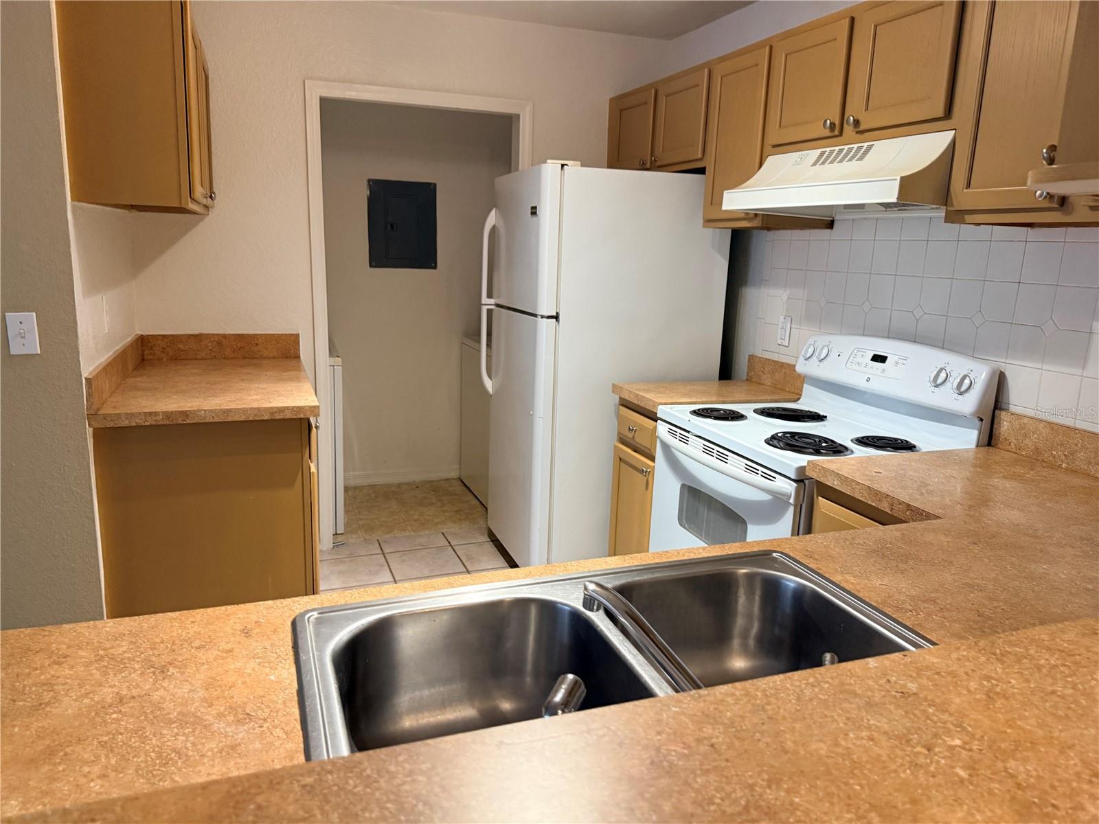 Image 10 of 18 For 7606 Pissarro Drive 105