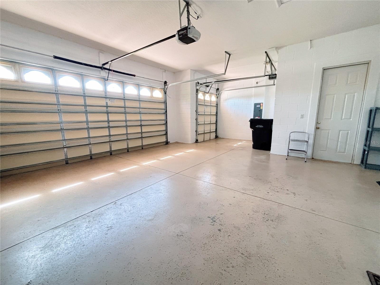 Image 36 of 41 For 113 Tivoli Trace Ct