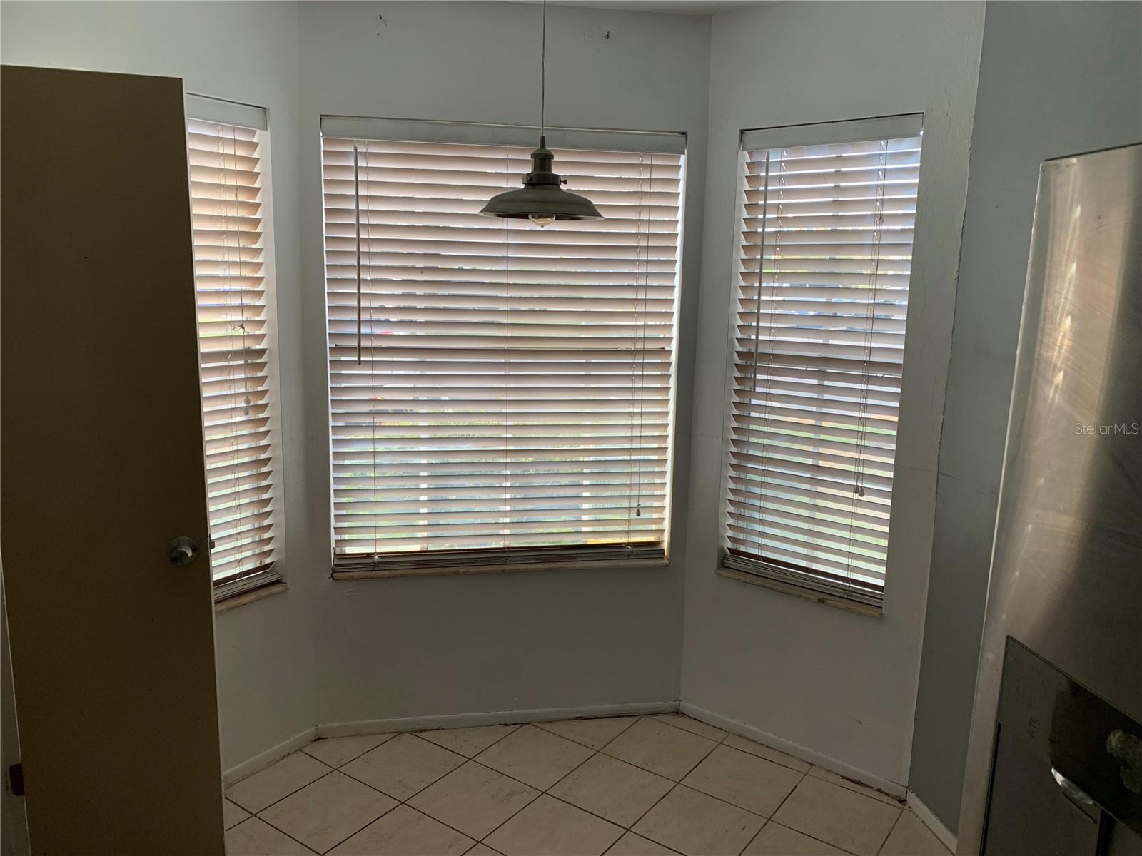 Image 3 of 18 For 11757 Windbourne Circle
